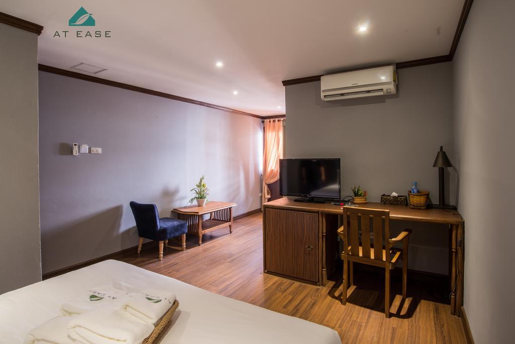 At Ease Bijou Otel Chiang Mai Oda fotoğraf